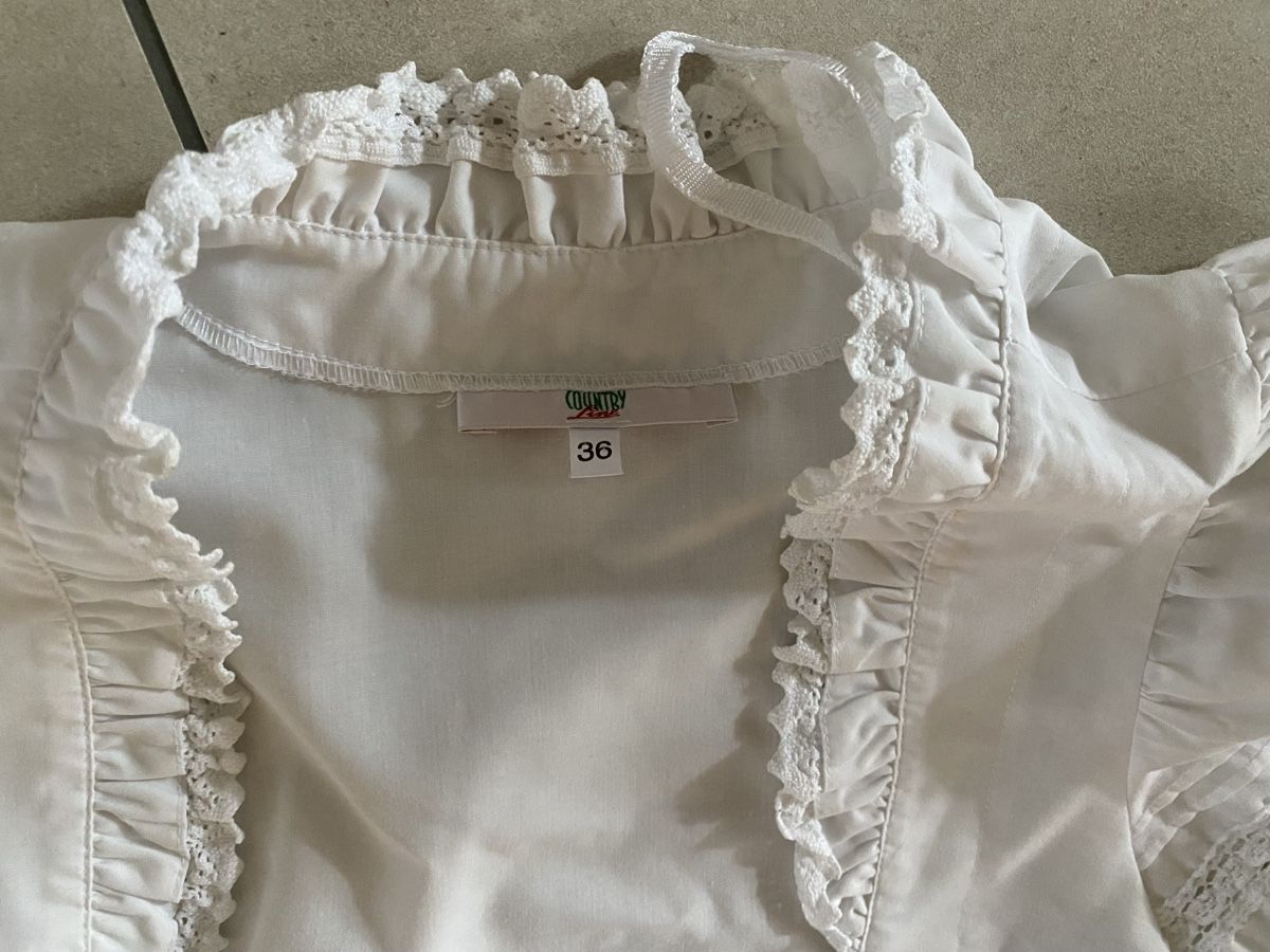 Vestiti: DIRNDL „TRACHTEN REDL“ – Usato da Eglisau venduto da Lara0 6