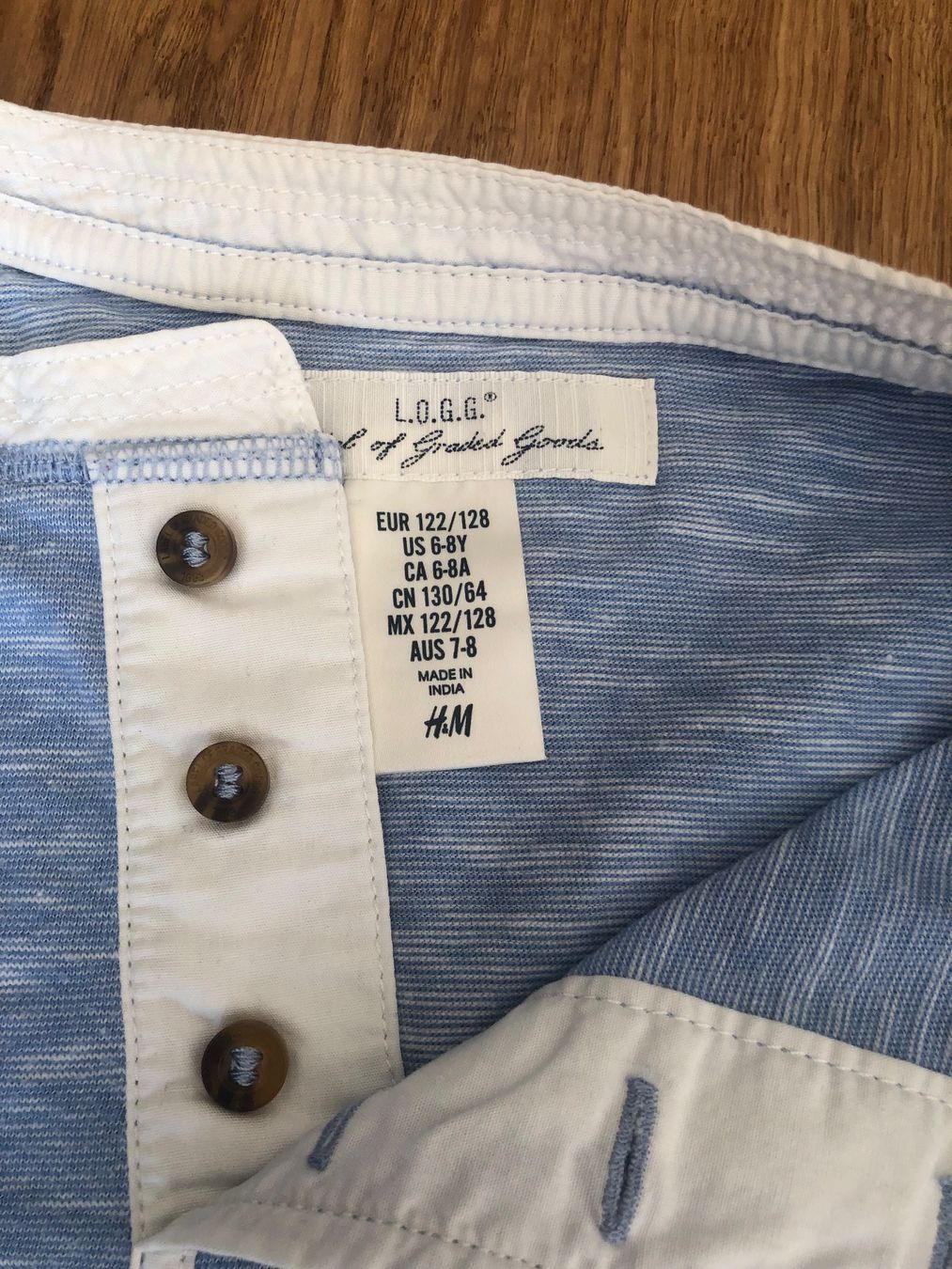 Camicie, T-shirt & Polo: T-SHIRT 122/128 H&M – Usato da Wattwil venduto da jopara 1