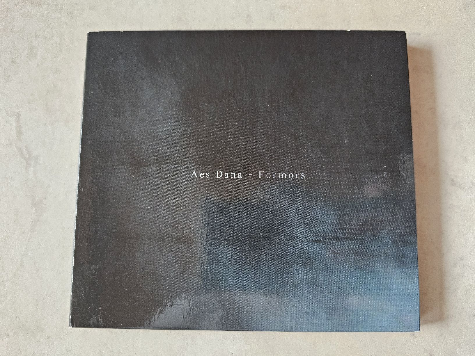 CD: Aes Dana  -  Formors – Usato da Schneisingen venduto da backstore24