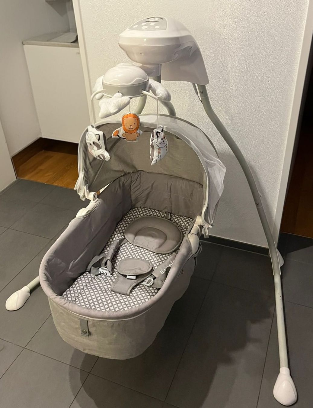 Lionelo Sdraiette & Sdraiette a dondolo: Lionelo Henny Babywippe – Usato da Chur venduto da Boche.14 1