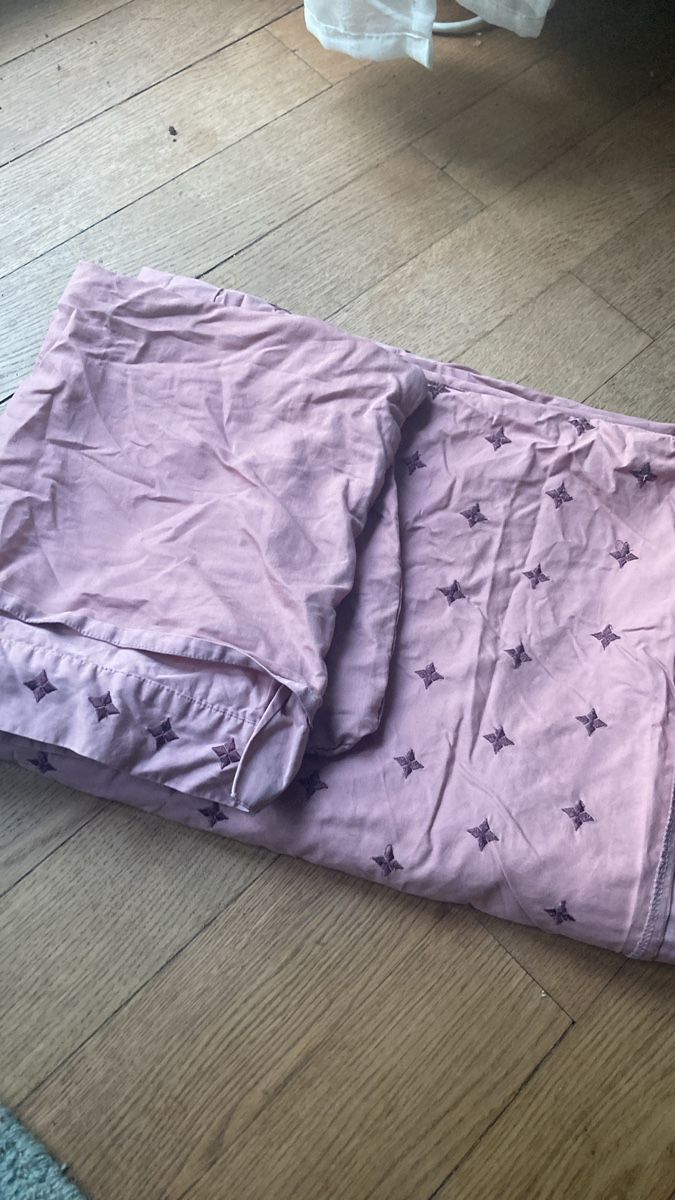 Biancheria da letto: Bettwäsche – Usato da Basel venduto da Nomagusa 2