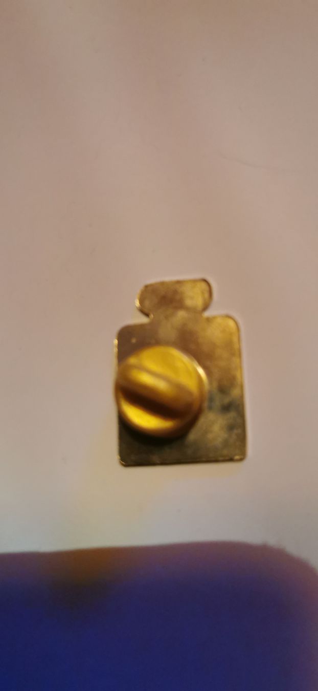 Placchette & Badge: Pin Coco Chanel  – Usato da Genève venduto da vins50 1
