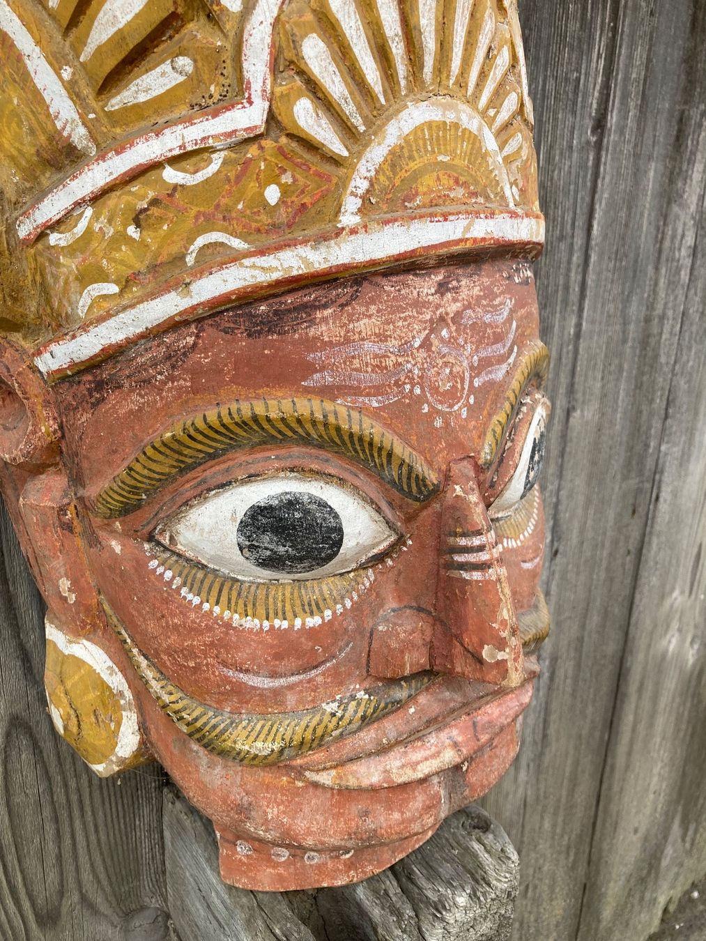 Tutte le decorazioni: DEKO "Holzmaske Asiatisch" – Usato da Heimenschwand venduto da Beuggerts 1