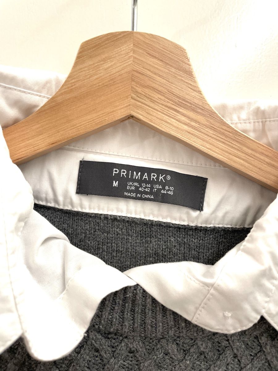 Primark Maglioni & Felpe: GRAUER STRICKPULLOVER MIT BLUSE – Usato da Ziefen venduto da Elar_store 2