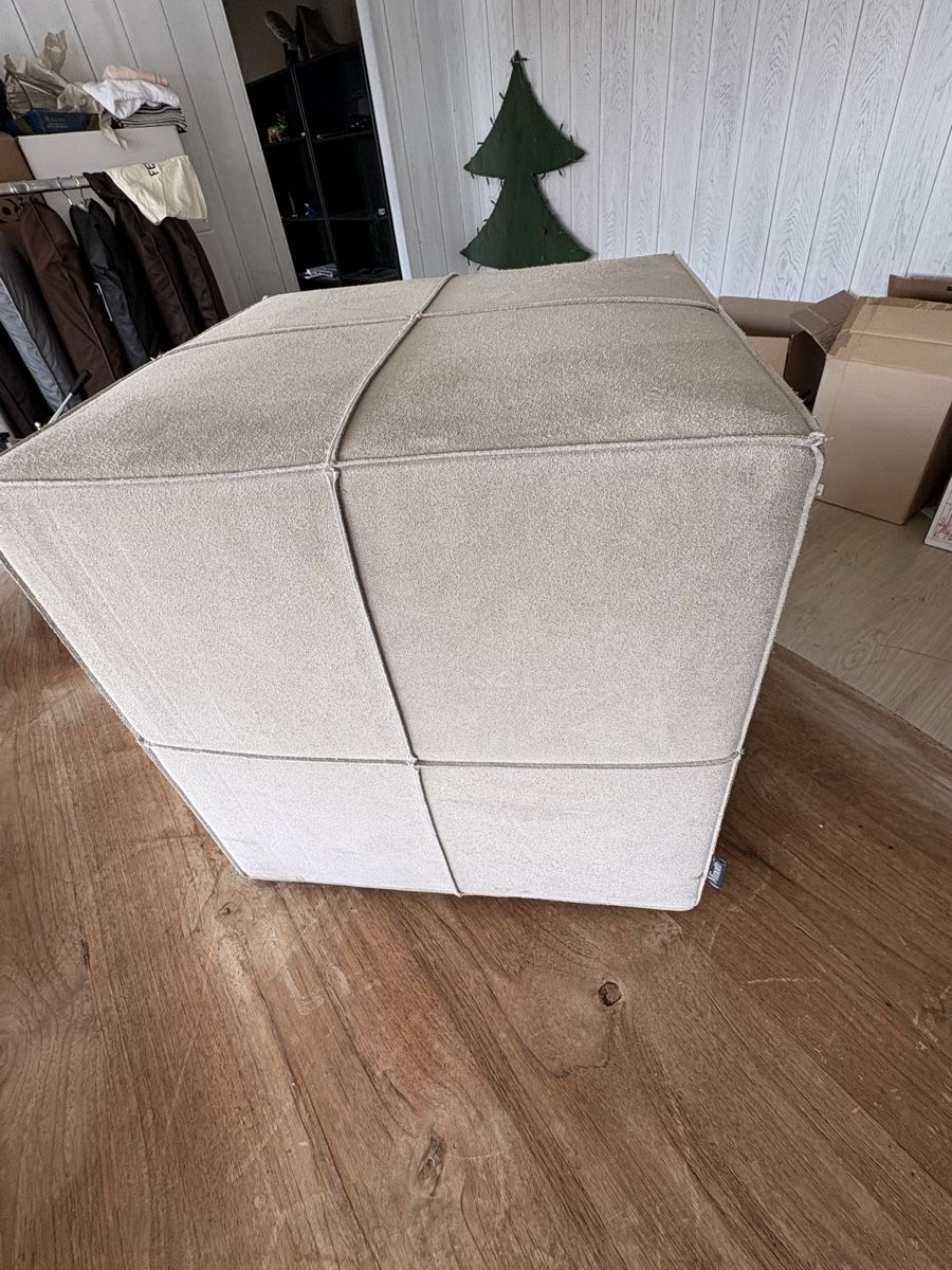 Minotti Sgabelli: Minotti Hocker aus Wildleder  – Usato da Kilchberg ZH venduto da bau_x7vy 5