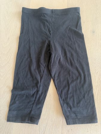 2 Stk 3/4 Hosen 146/152 cm