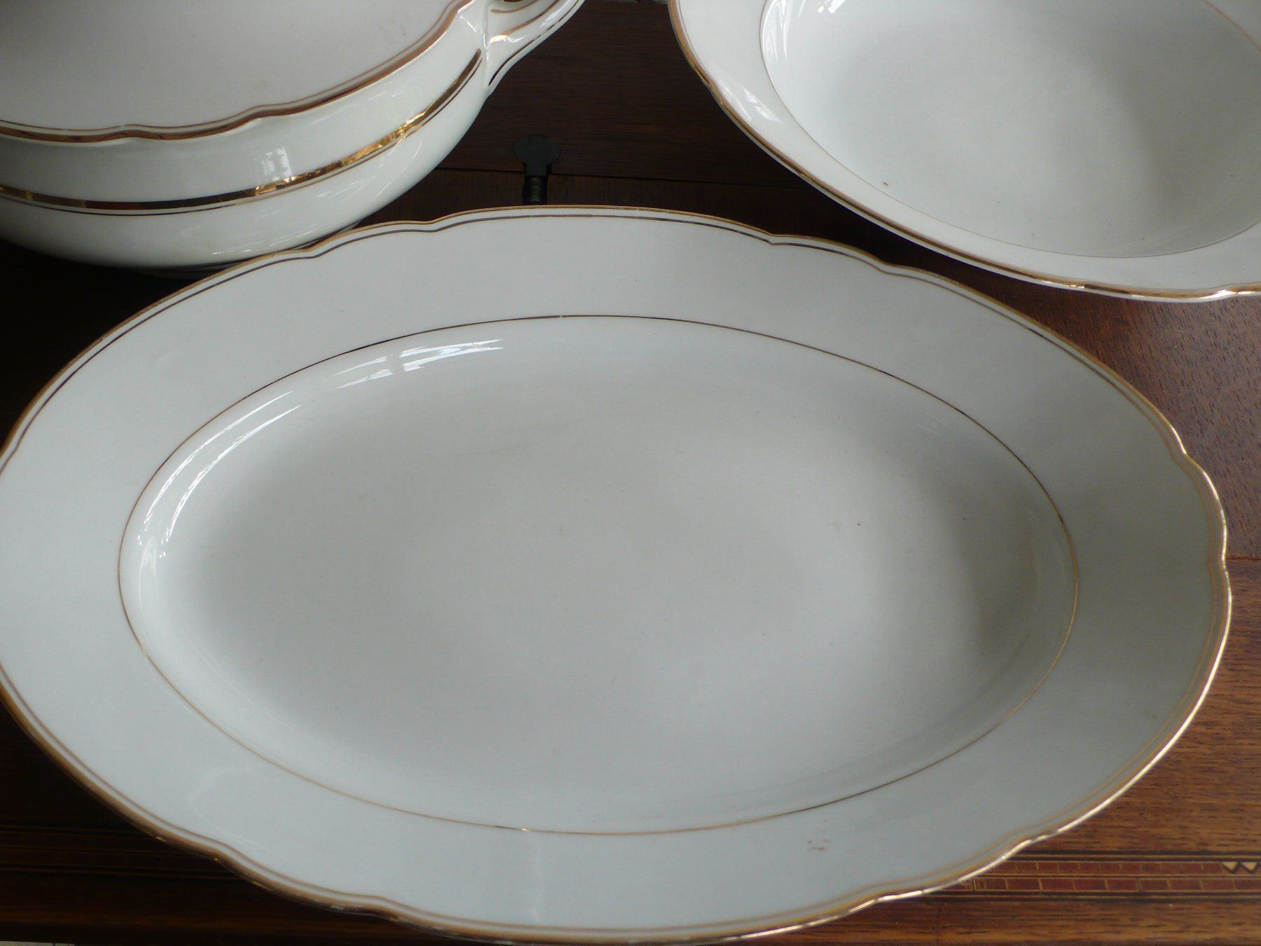 Schalen: Set Suppenschüssel und Platten – Gebraucht aus Flaach von Monisoldshop 5