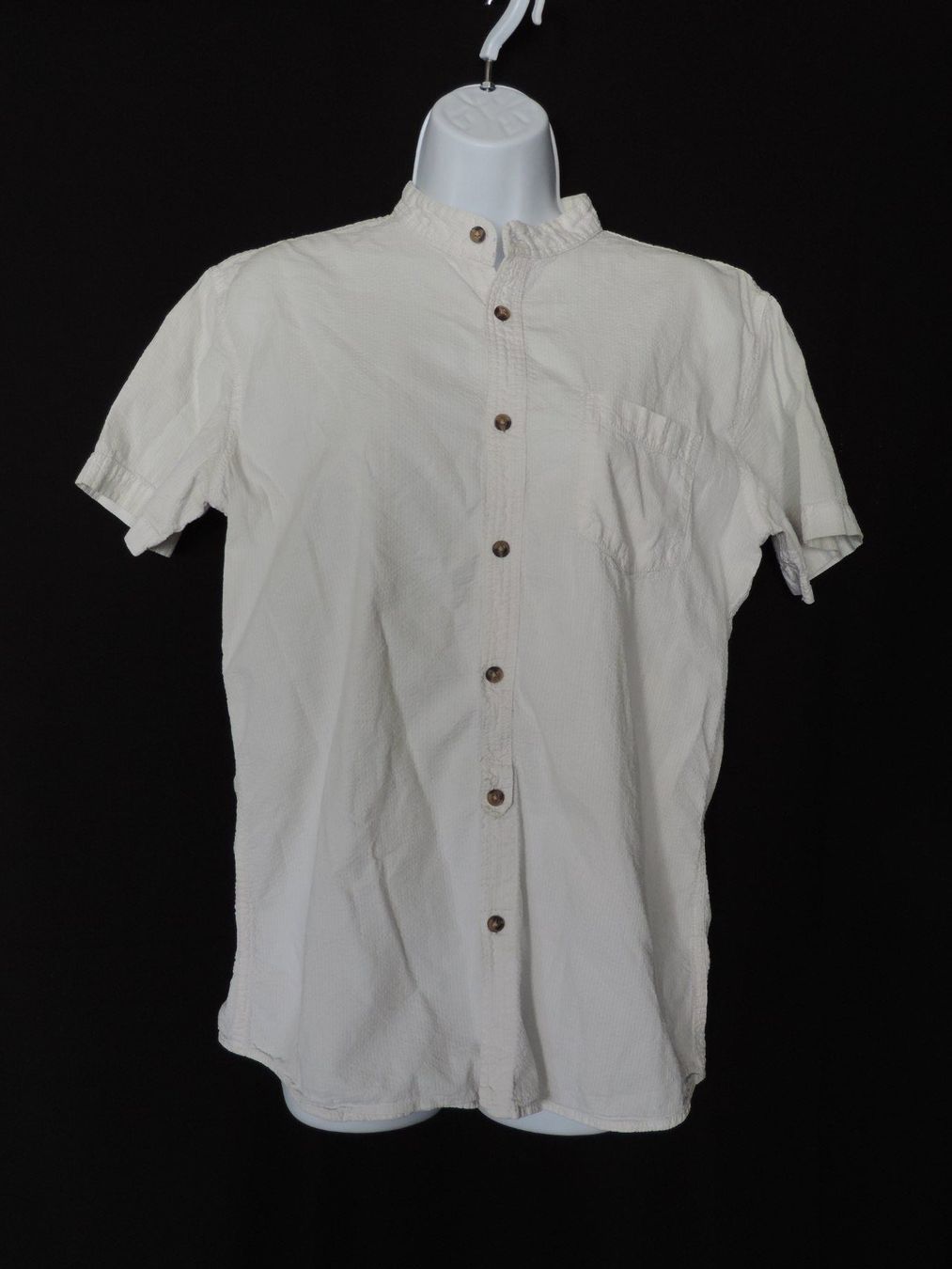 Chemises: chemise blanche avec léger relief – D'occasion à Genève par Axelle333 8