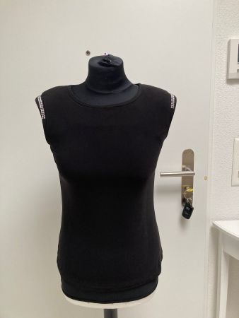 Top, Gr. S, mit Strass Details!