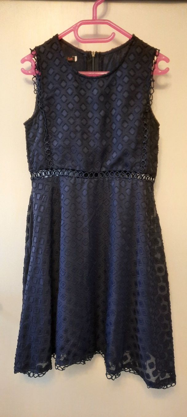 Vestiti & Gonne: Kleid für Mädchen – Usato da Kirchberg SG venduto da renali