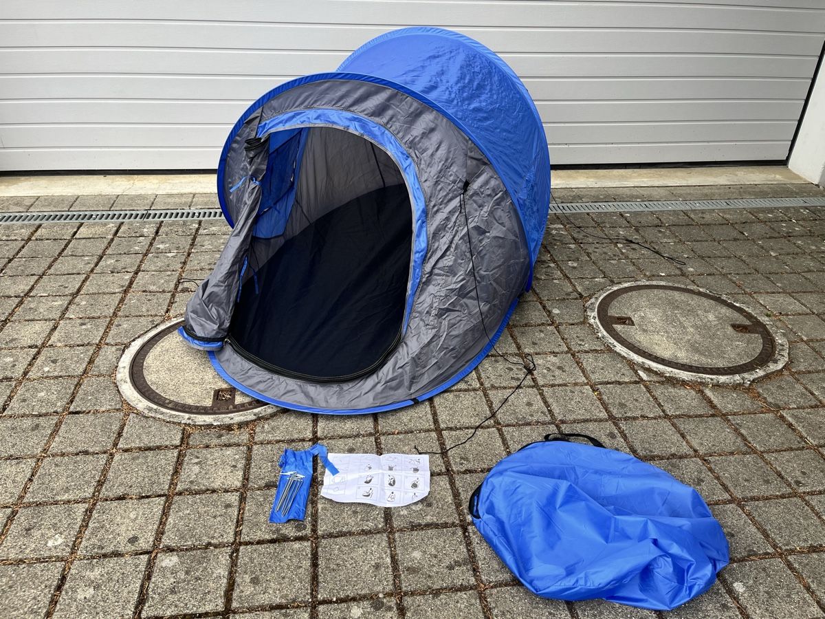 Tende : Pop-up Zelt / Wurfzelt – Usato da Wil ZH venduto da Wonderwoman76