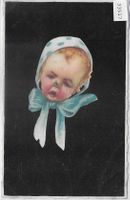 Mädchen-Portrait mit Fliege auf der Nase