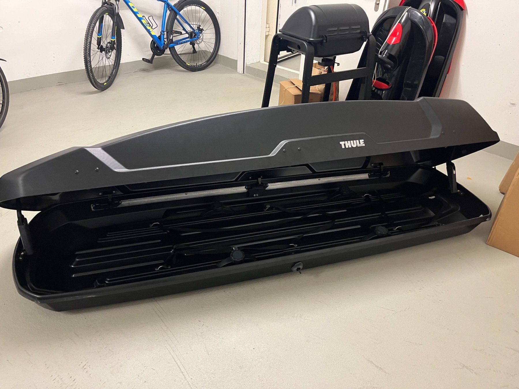 Thule Dachboxen: THULE Force XT Alpine 635500 Dachbox – Gebraucht aus Winterthur von bza_sx68 2
