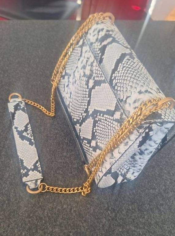 Guess Taschen für Damen: Guess Designer Tasche neu – Neu (gemäss Beschreibung) aus Neuhausen von eliana2 2