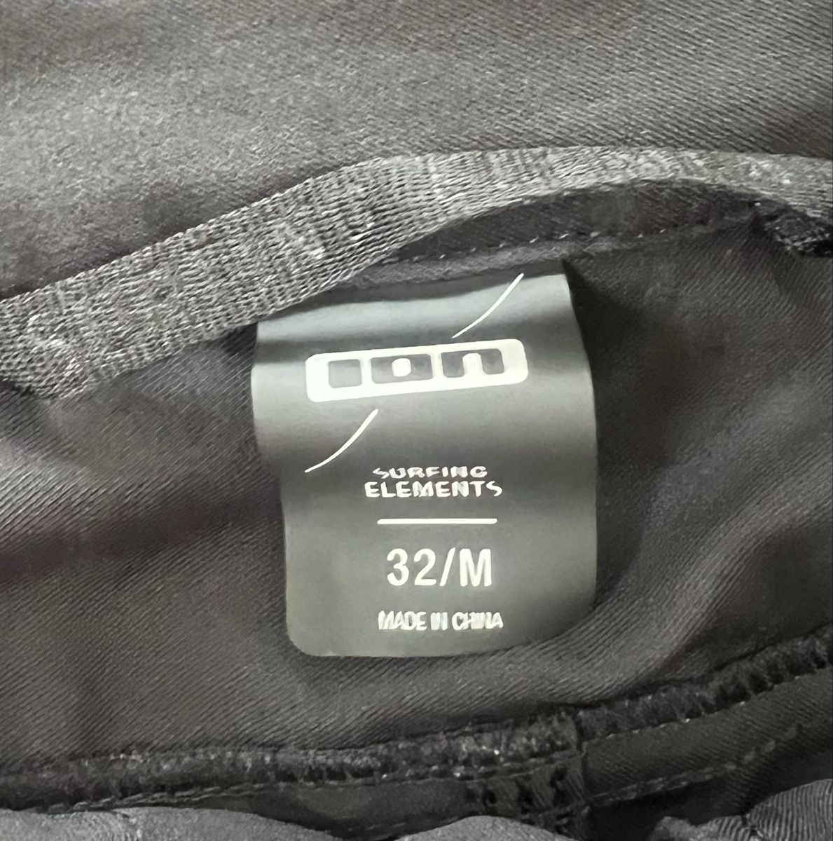 Pantaloni: ION MTB FREERIDE SHORTS 32/M SCHWARZ – Usato da Horgen venduto da Seppus75 5