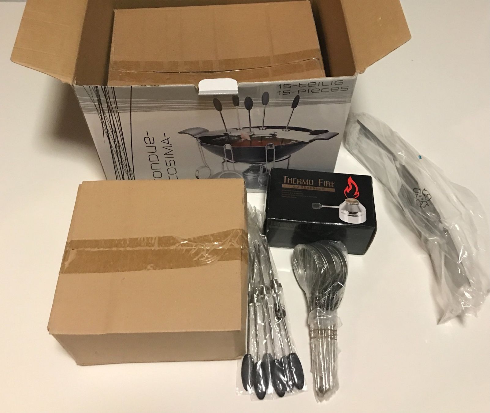 Set di piatti: Fondue Set Cosima ; 15 Pieces; Neu – Nuovo e nell'imballaggio originale da luzern venduto da ARNI. 1