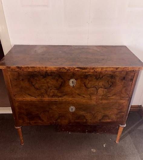 Cassettiere: Commode 2 tiroirs en placage de loupe – Usato da Préverenges venduto da que_vq6t