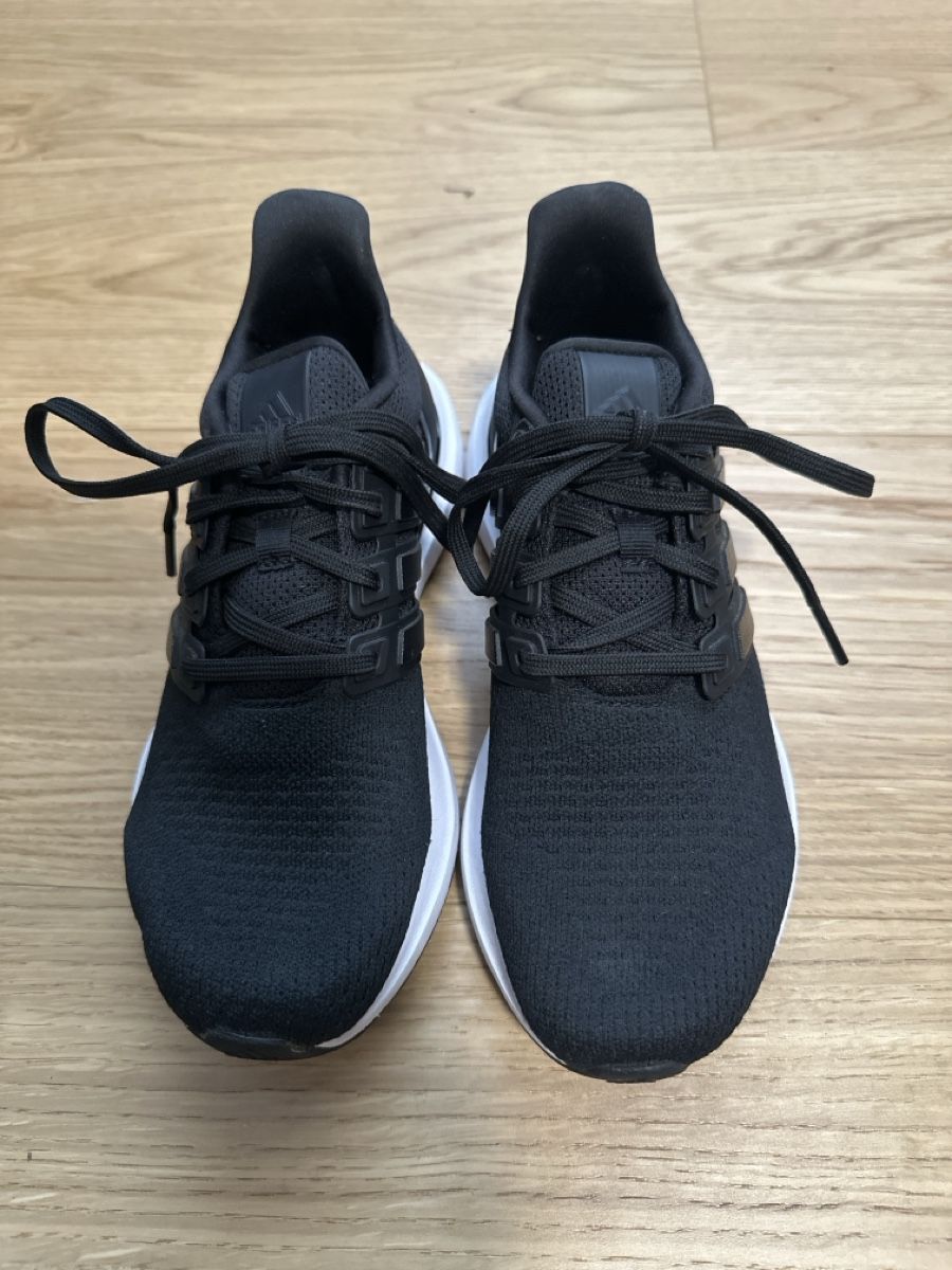 Adidas Scarpe da donna: Adidas Ubounce Dna Gr. 36 – Usato da Gossau SG venduto da Nisu98