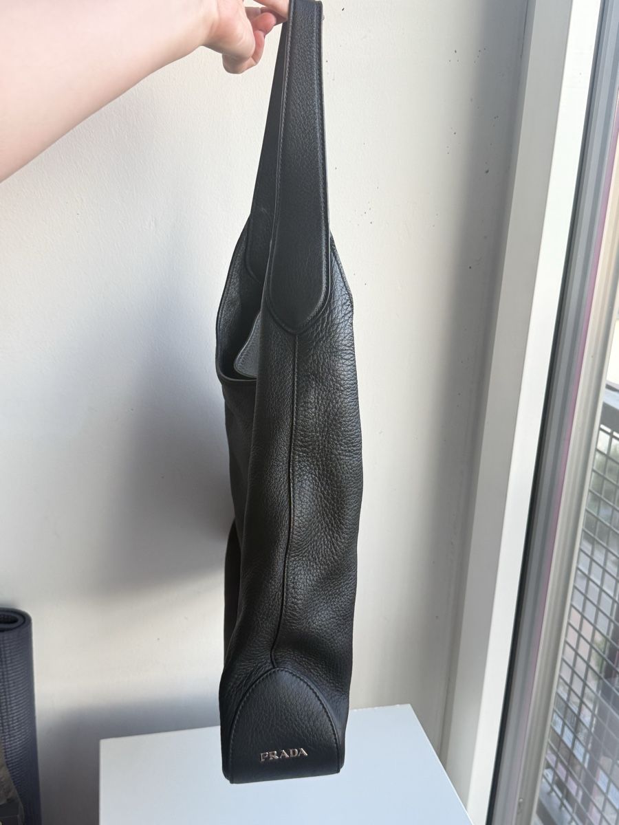 Prada Taschen für Damen: Prada Cervo Hobo Leather bag – Gebraucht aus Zürich von ang_thj9 6
