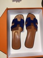 Hermès Oran Sandalen Wildleder blau in Damengrösse EU37.5