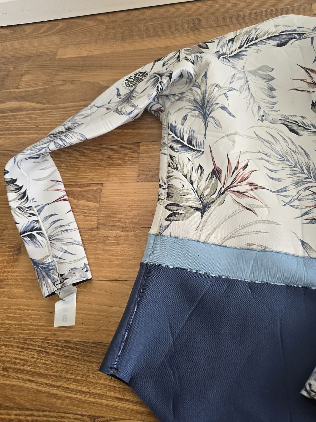 Rip Curl Costumi da bagno & Bikini: Neopren 1mm Badeanzug Grösse 8 – Usato da Zürich venduto da Henrimatisse 3