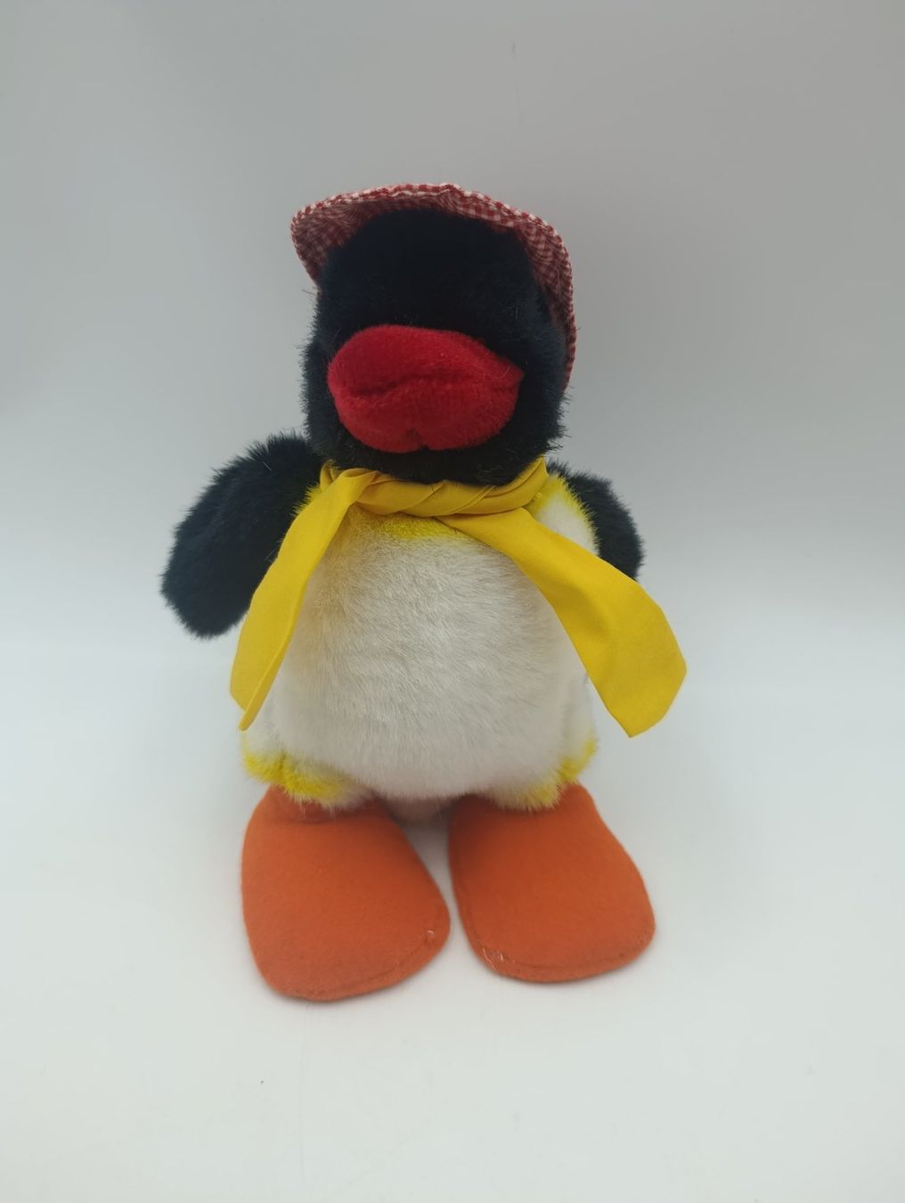 Spielzeuge: Original Pingu mit Mütze Plüschtier SRG 1992 – Gebraucht aus Wil SG von Donaldus 3