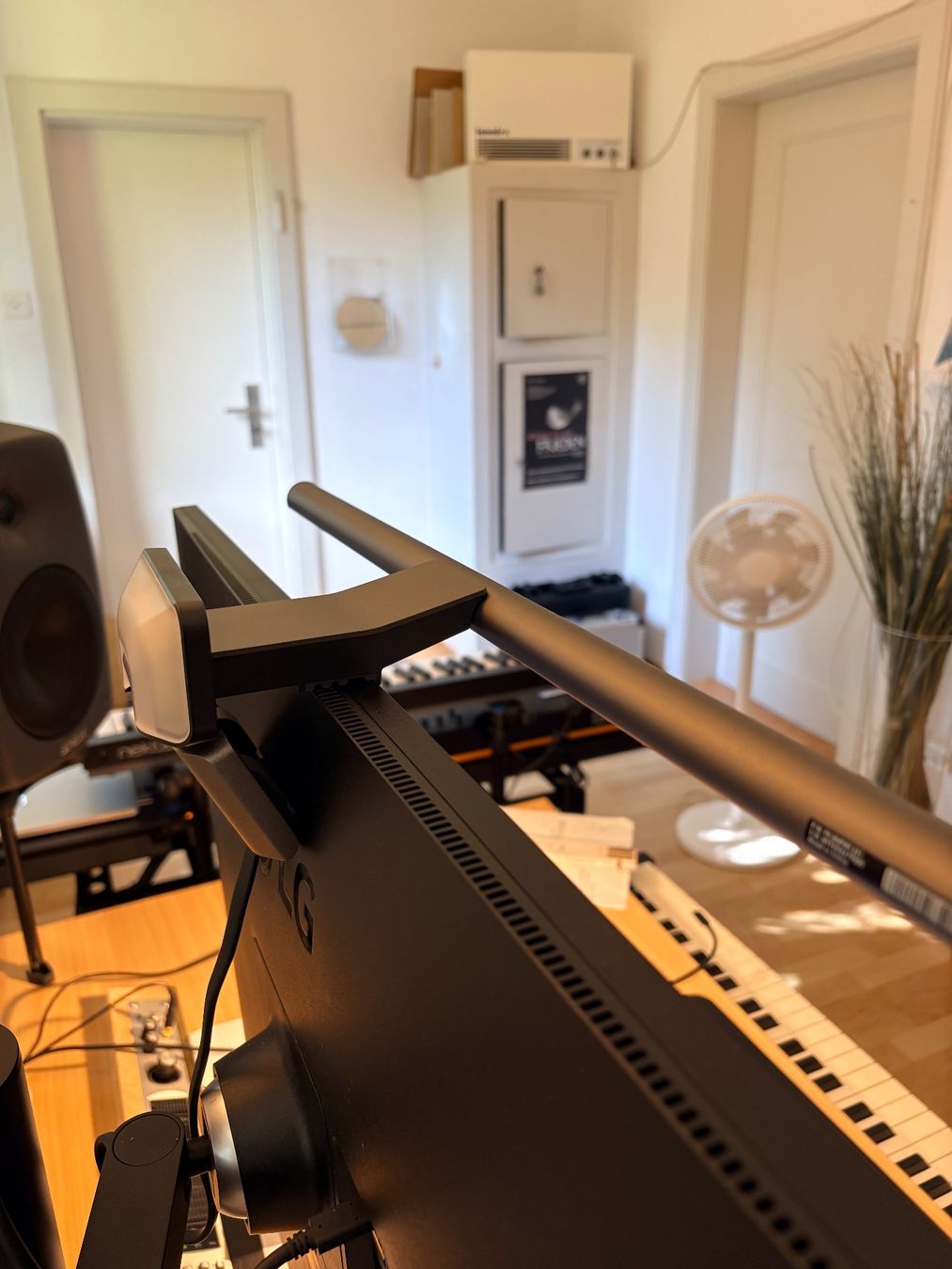 BenQ Lampade: BenQ Screenbar Halo 2 – Usato da Brunnen venduto da Piacello 4
