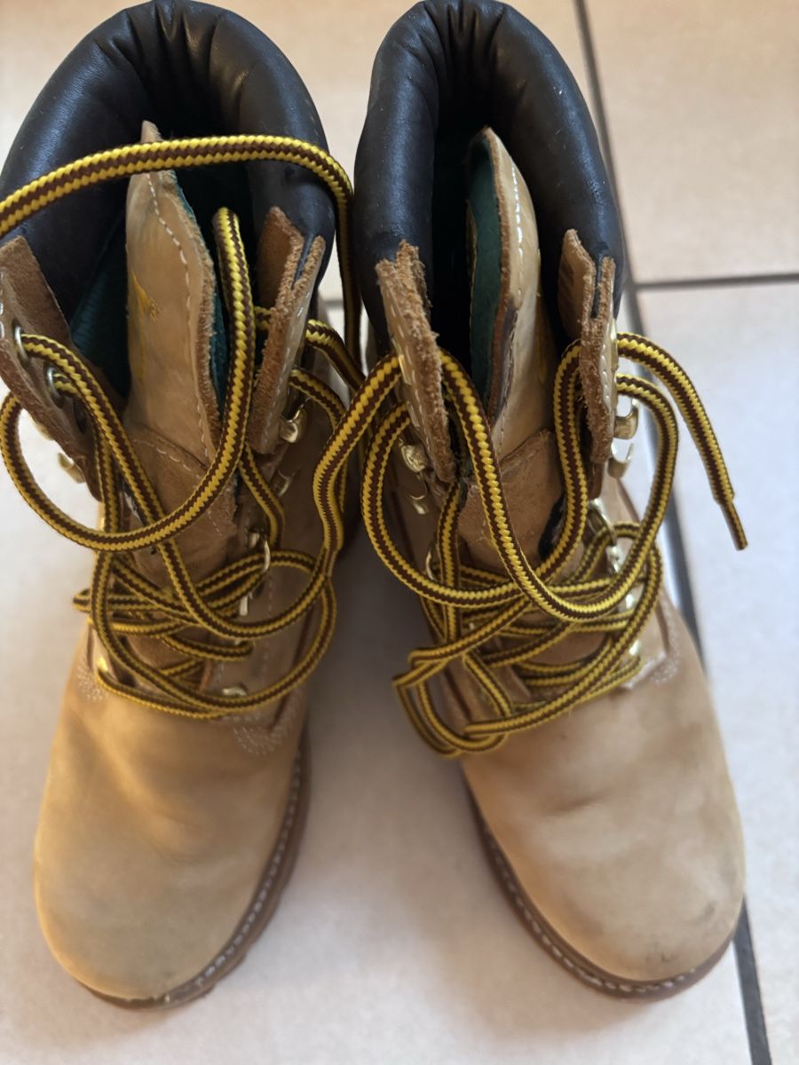 Caterpillar Scarpe da uomo: Scarponcini Caterpillar robusti, taglia 36 – Usato da Cadenazzo venduto da dede1973 2