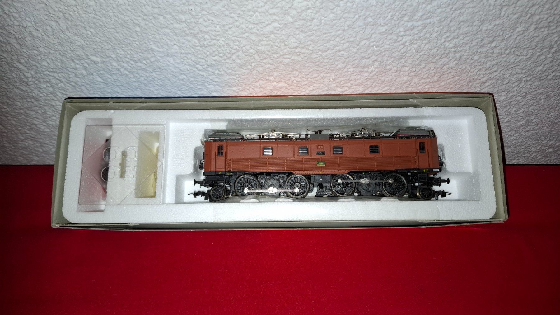 Roco Modellini di ferrovie: Roco : Be 4/6 der SBB, AC, Digital, Adresse : Zimo 40 – Usato da Märwil venduto da Siebenzipfel 3