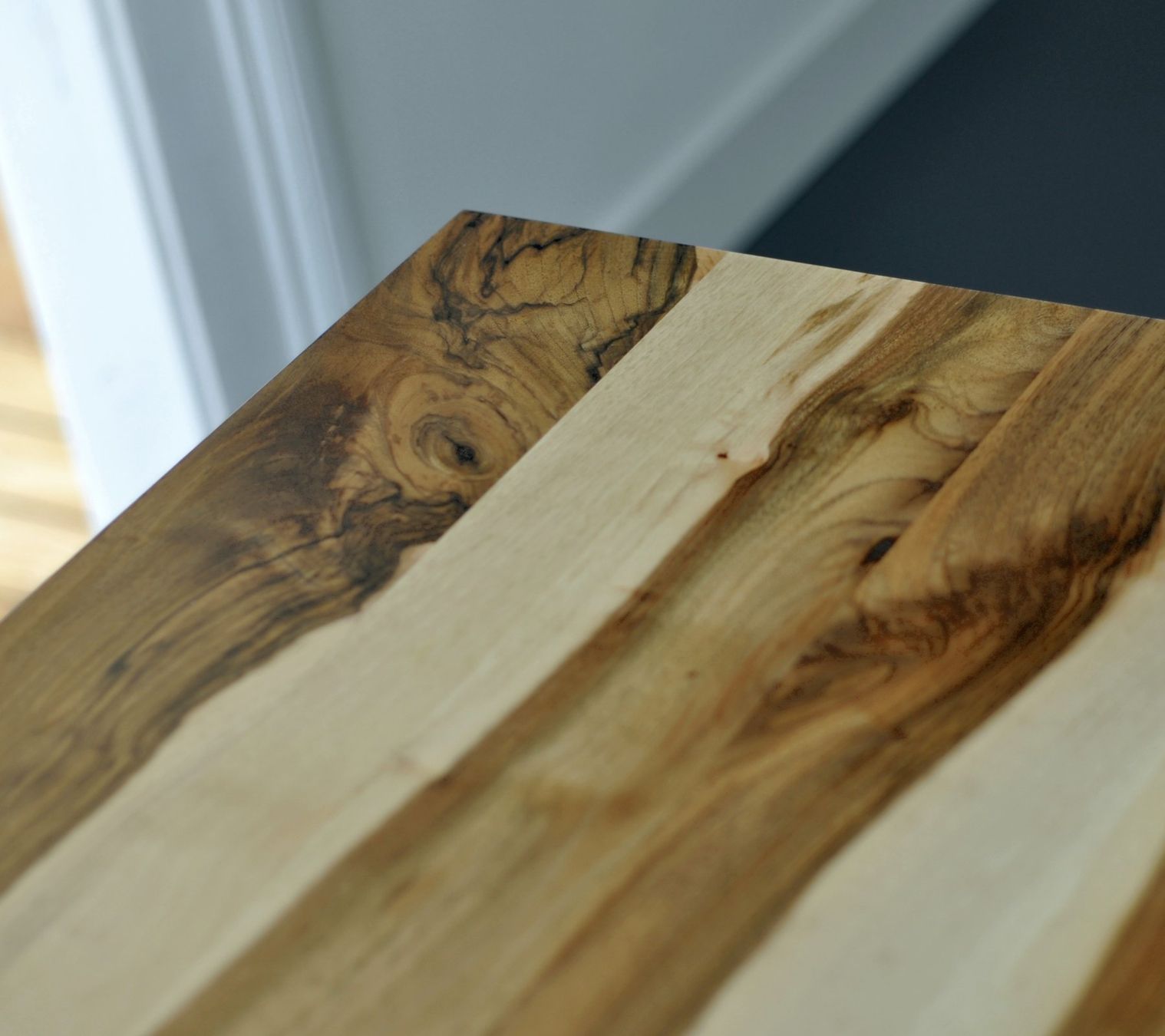 Tables: Nussbaumtisch aus Massivholz – D'occasion à Bern par borcky 4