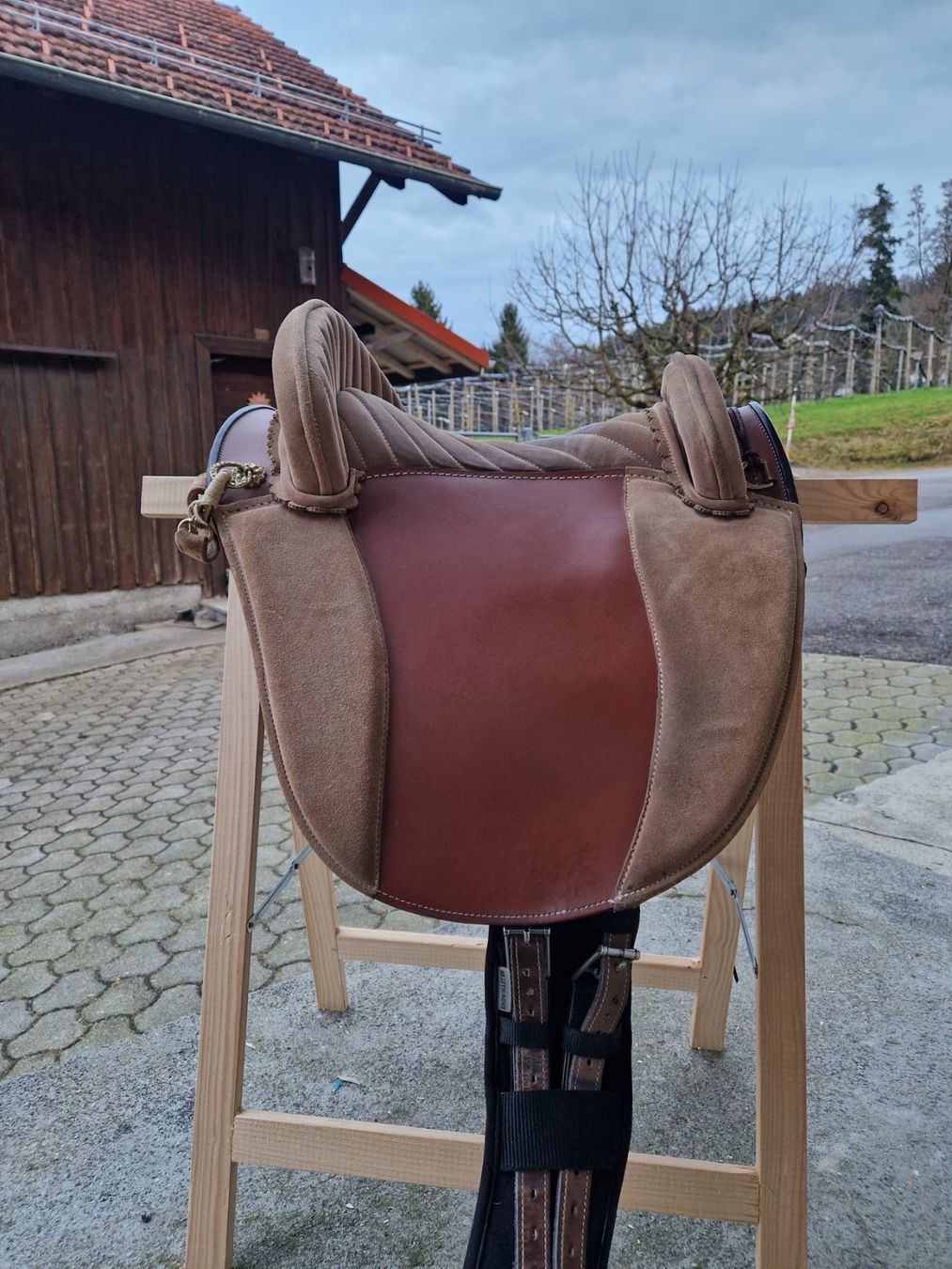 Selle & Accessori: Gebrauchter Reitsattel! – Usato da Rekingen AG venduto da tipimann