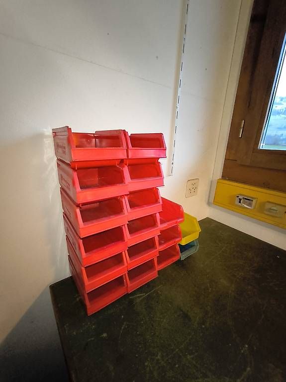 Recipients et similaires: Sichtlagerboxen – D'occasion à Buochs par Paedi_driver 1