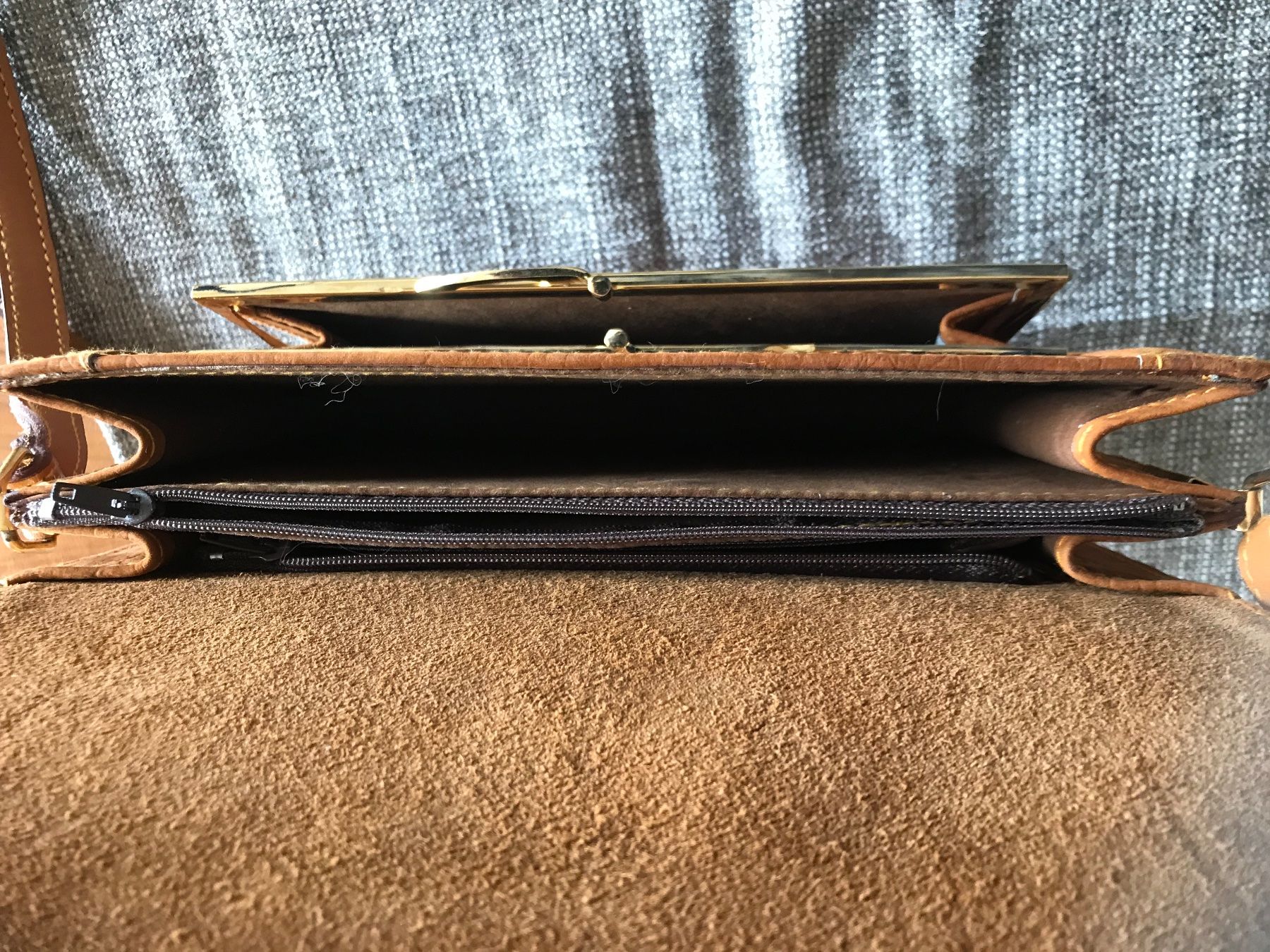 Borse da donna: Handtasche JC Leatherworks – Usato da Biberist venduto da longimanus3 6