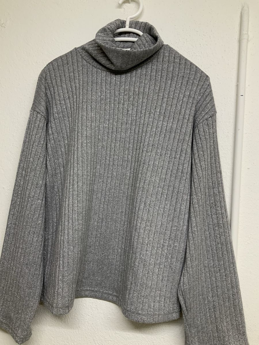 Pulls & Sweat-shirts: Rollkragenpullover Grau Grösse M   – Neuf (Voir description) à Wallisellen par AS.TZ. 1