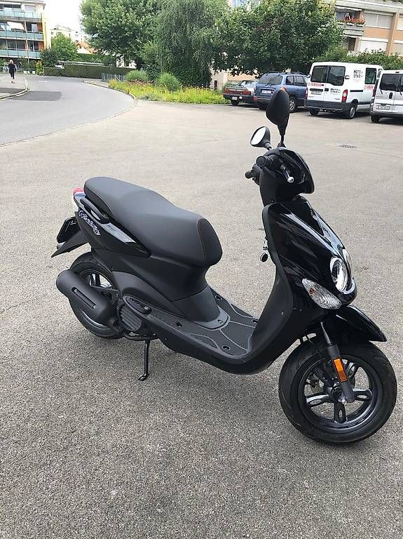 Yamaha Scooters: Yamaha Roller YN50FU – D'occasion à St. Ursen par Pascu_1