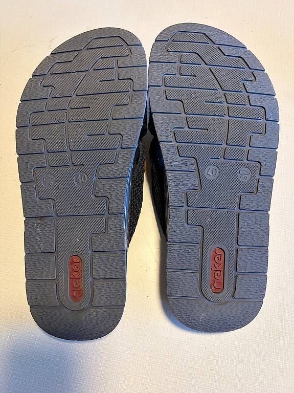 Rieker Chaussures hommes: Rieker Pantolette Grösse 40 – D'occasion à Nottwil par Frontal 2