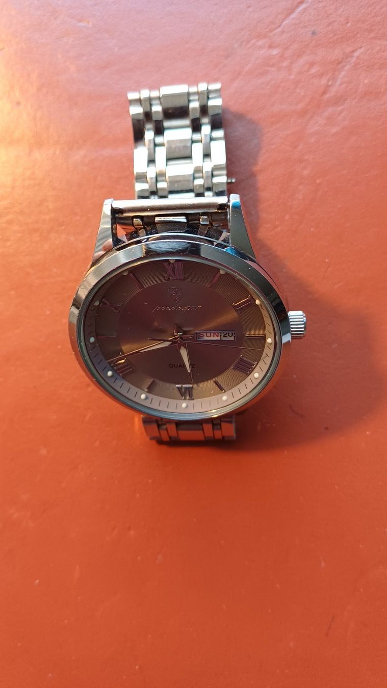 Orologi: Armbanduhr, neuwertig – Nuovo (secondo la descrizione) da Zollikerberg venduto da Kaugo 2