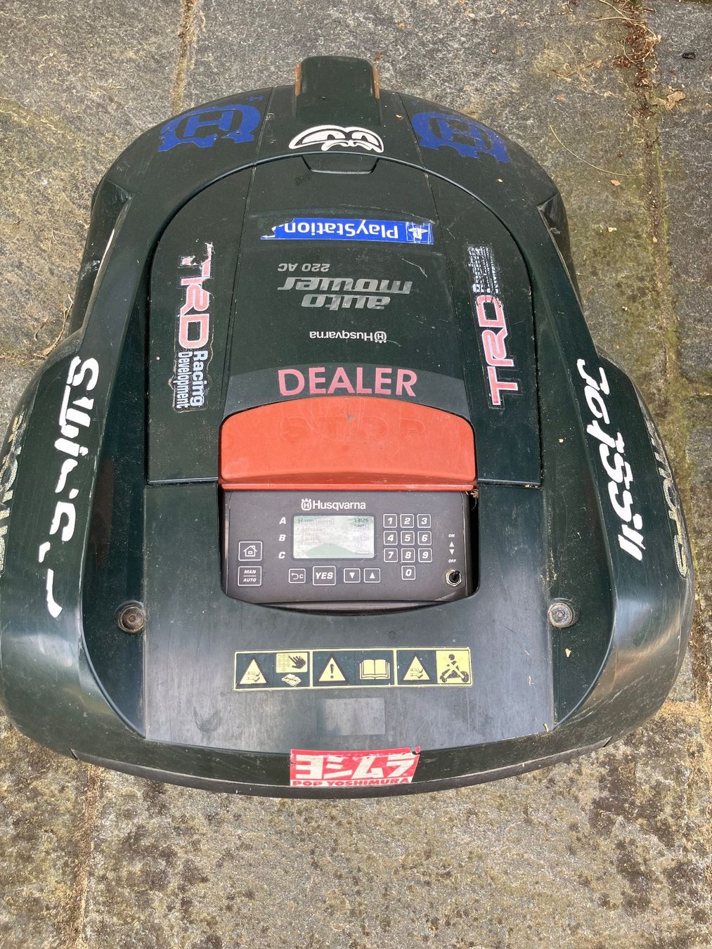 Husqvarna Tagliaerba: Husqvarna auto mower 220 AC – Difettoso da Männedorf venduto da lareina 1