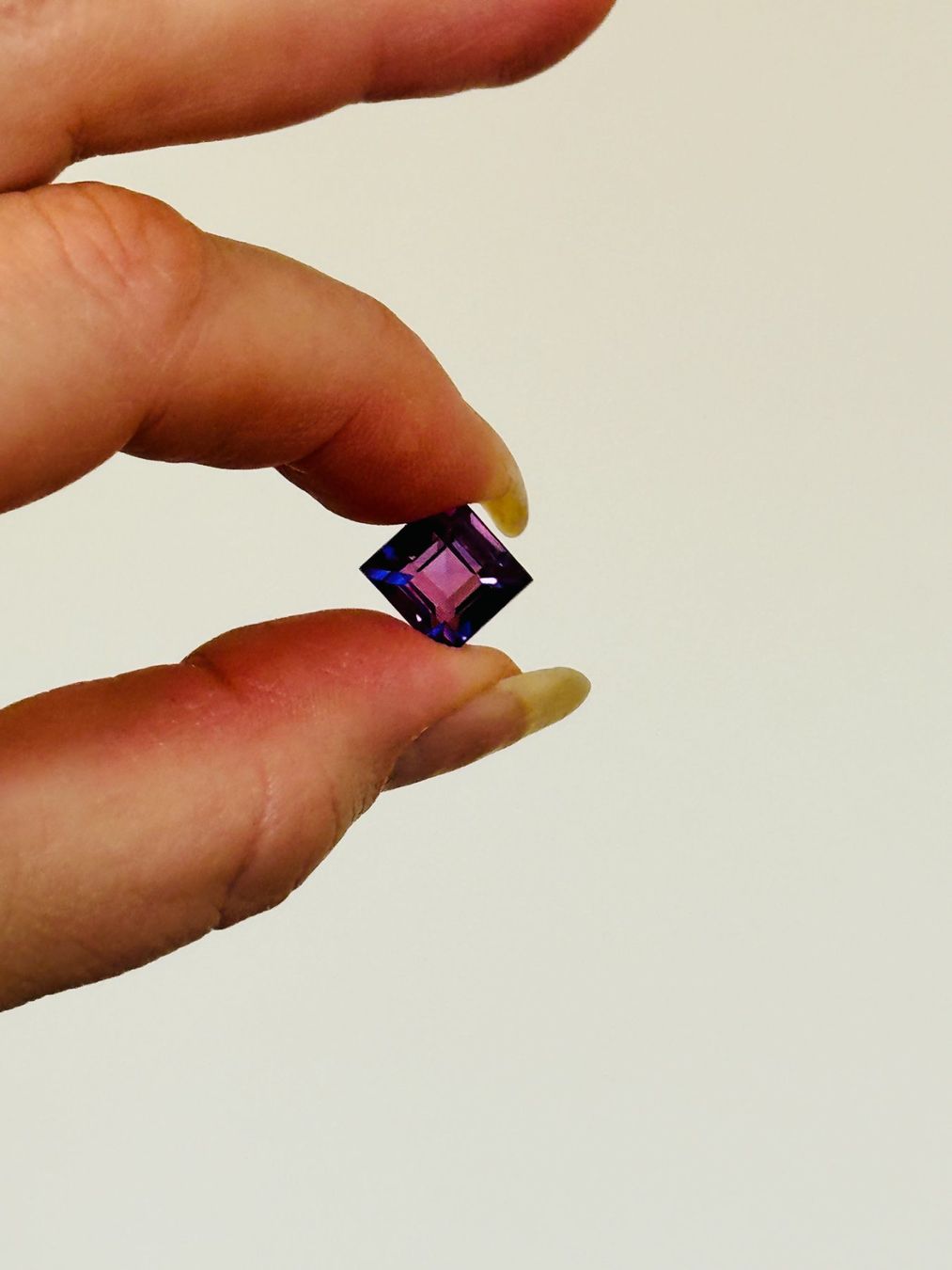 Pietre preziose: Certified 7.05 Ct – Nuovo e nell'imballaggio originale da Genève venduto da AGBERG 4