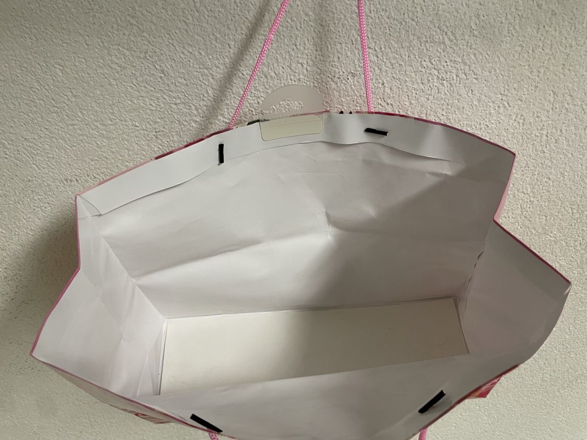 Borse: Geschenktasche rosa Papier – Usato da Nidau venduto da Beritundpan 2