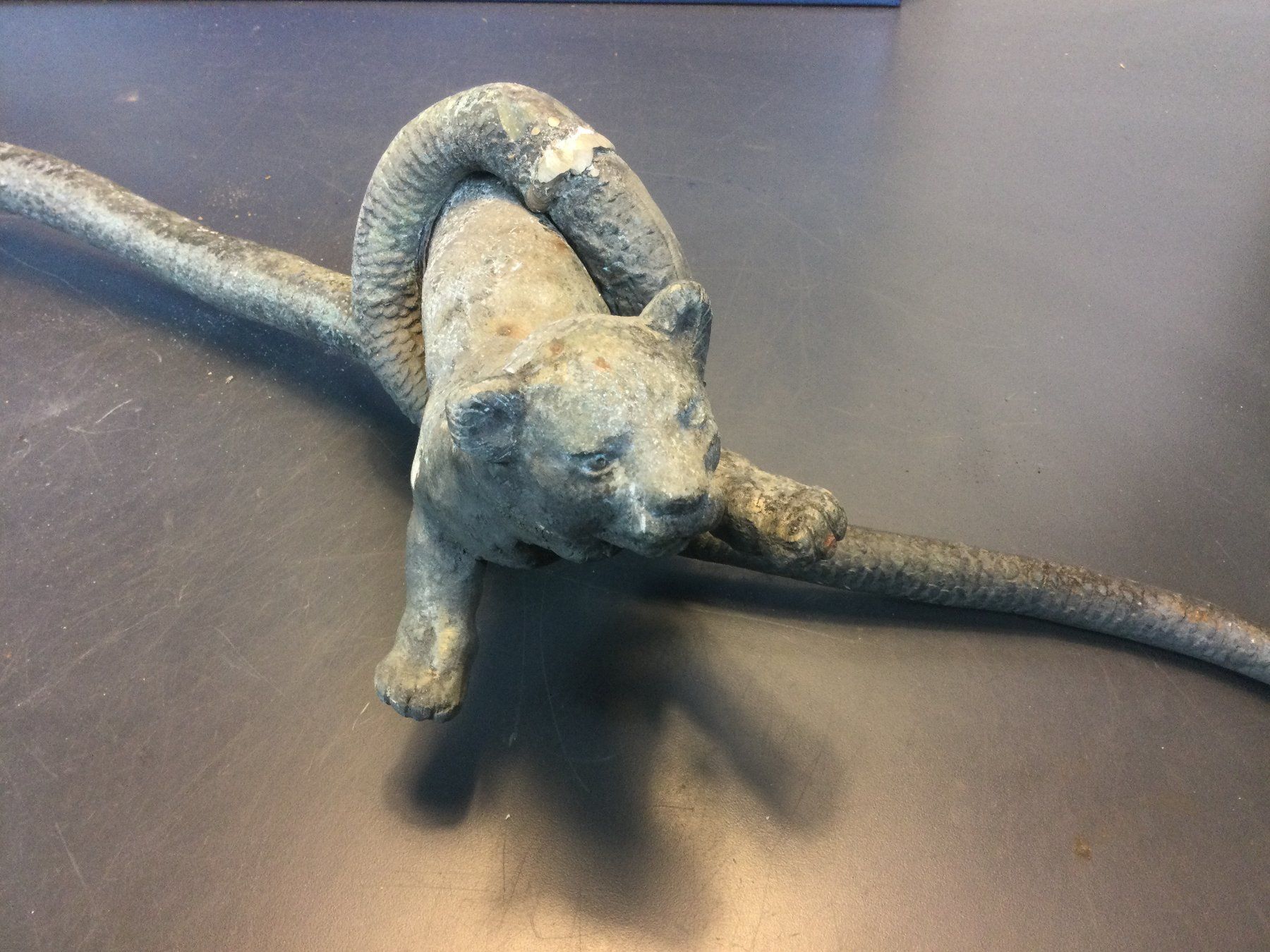 Sculptures & Statues: Defekte Bronce Schlange mit Beute Katze oder ändlich – Défectueux à Wangen SZ par kuriosum12 1