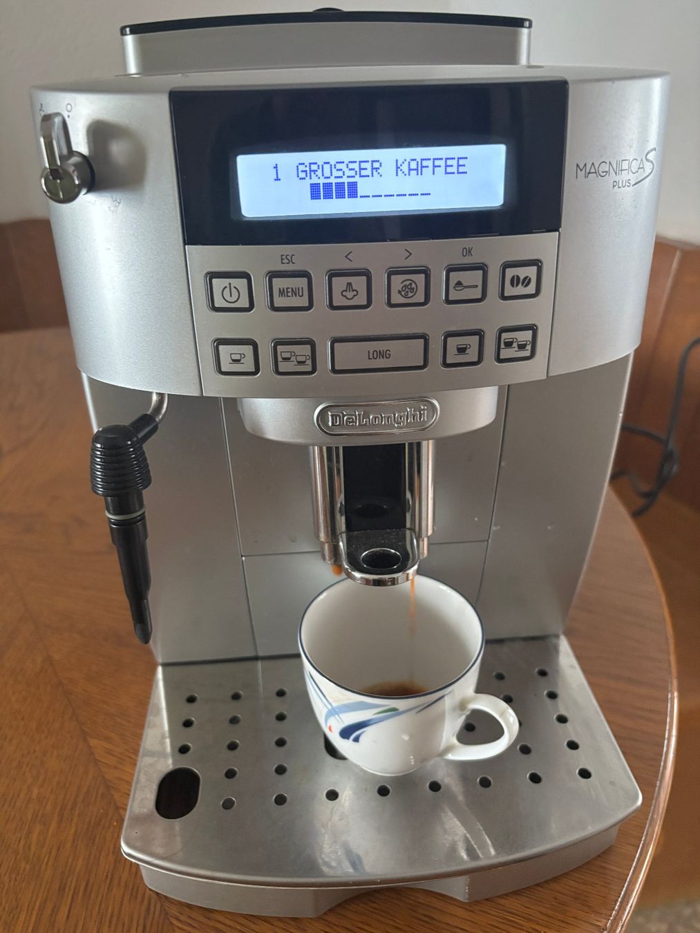 De'Longhi Kaffeemaschinen & Espressomaschinen: Kaffeemaschine De´Longhi Magnifica S Plus – Defekt aus Gossau SG von Gusho 5