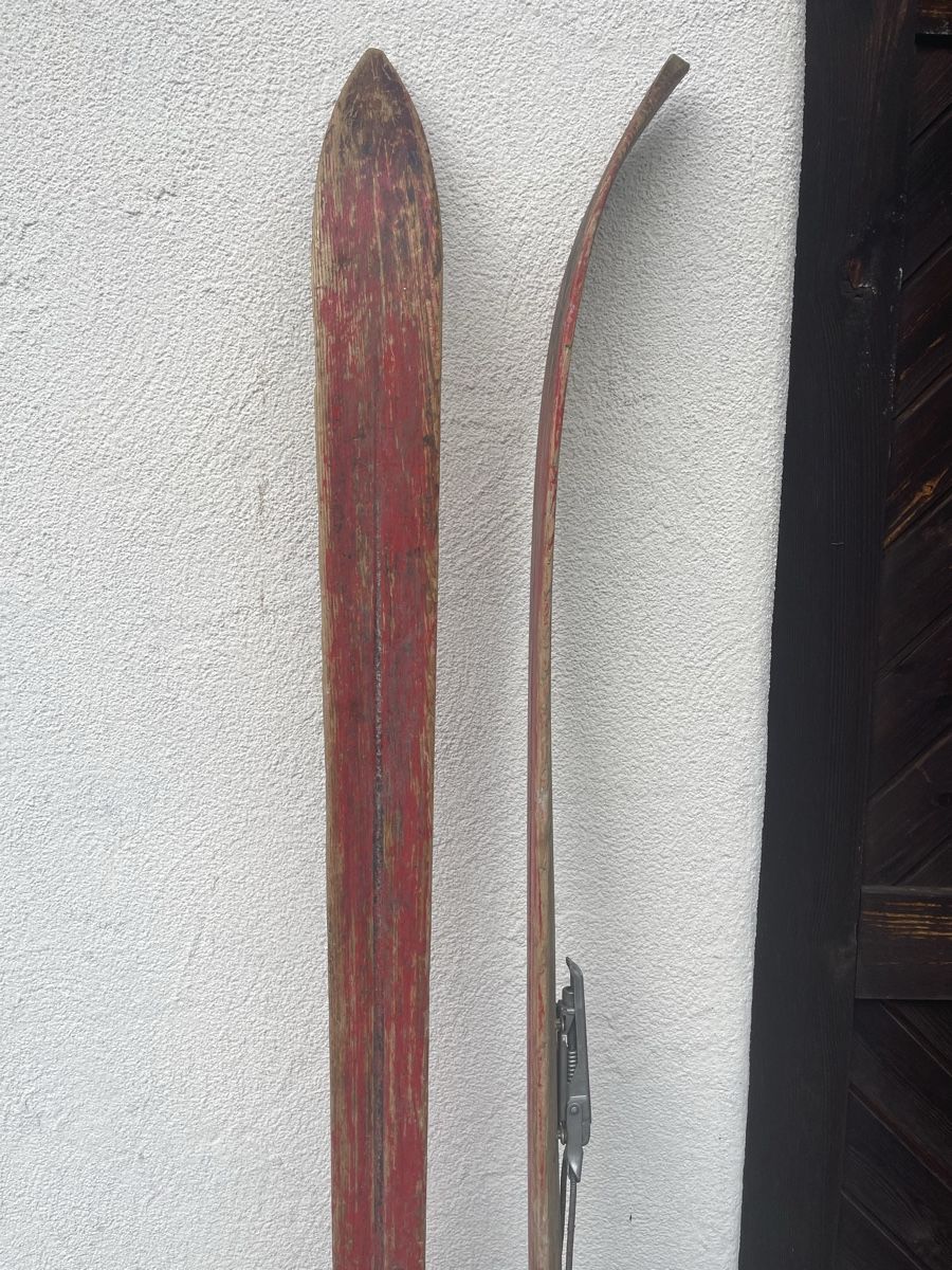Skis: Antike Holzskis – Gebraucht aus Besenbüren von Saikilosos 5
