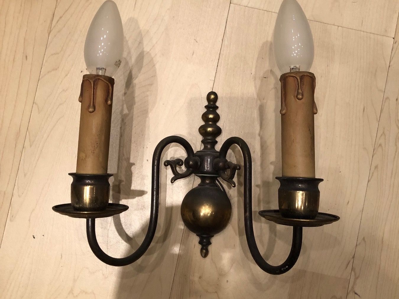 Lampes: Antike Wandlampe – D'occasion à Basel par Piepsli