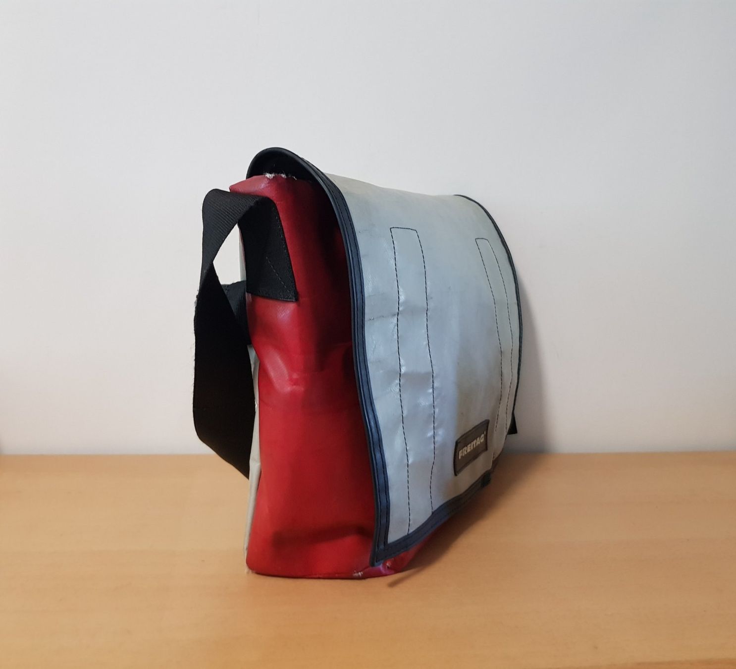 Freitag Borse: Freitag Tasche / Umhängetasche – Usato da Basel venduto da Birs868 2