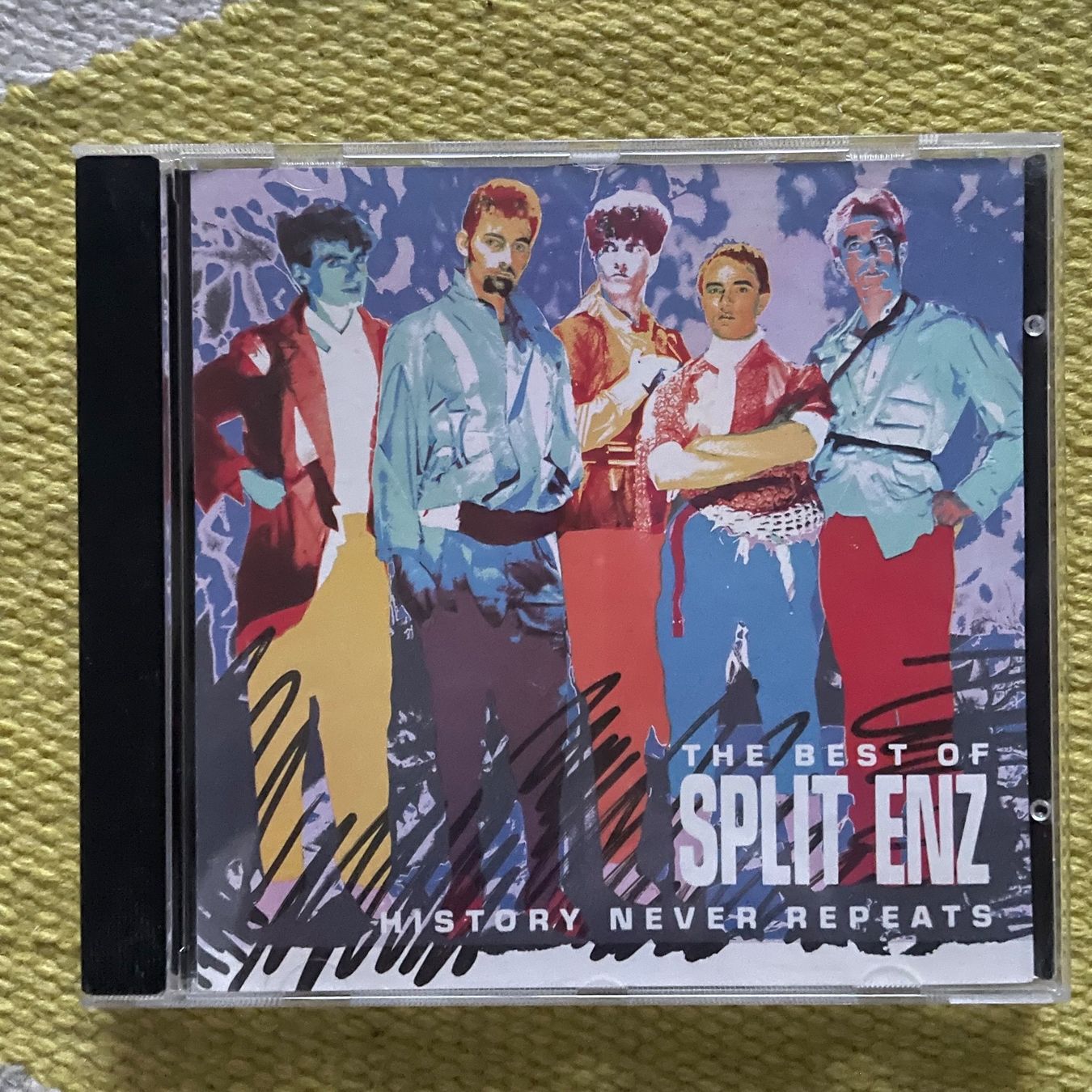 CDs: SPLIT ENZ-BEST OF/HISTORY NEVER REPEATS – D'occasion à Rorschacherberg par CD-Roli