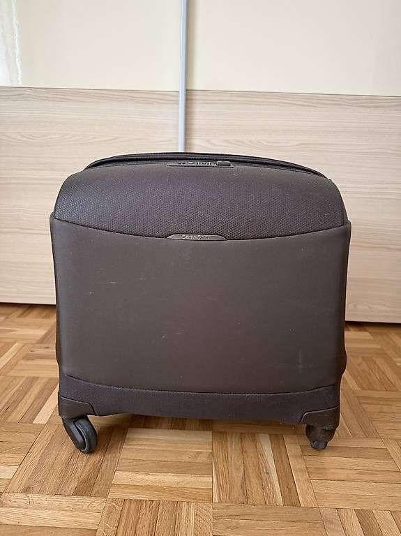Valigie: Handgepäck-Koffer Samsonite  leicht & praktisch – Usato da Zürich venduto da eko_7dxp