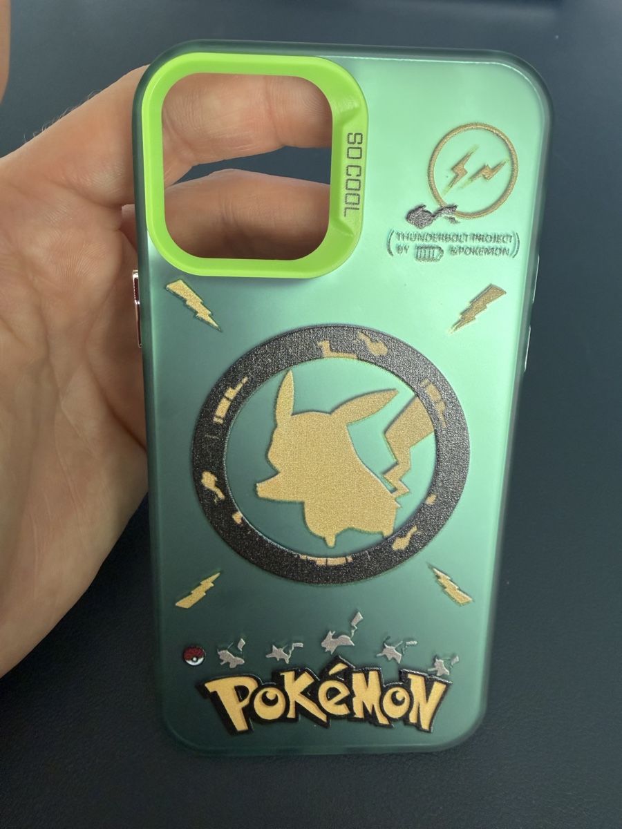 Apple Cover & Protezioni schermo: Coque Pokémon pour iPhone 12 – Nuovo e nell'imballaggio originale da Lausanne venduto da oenix