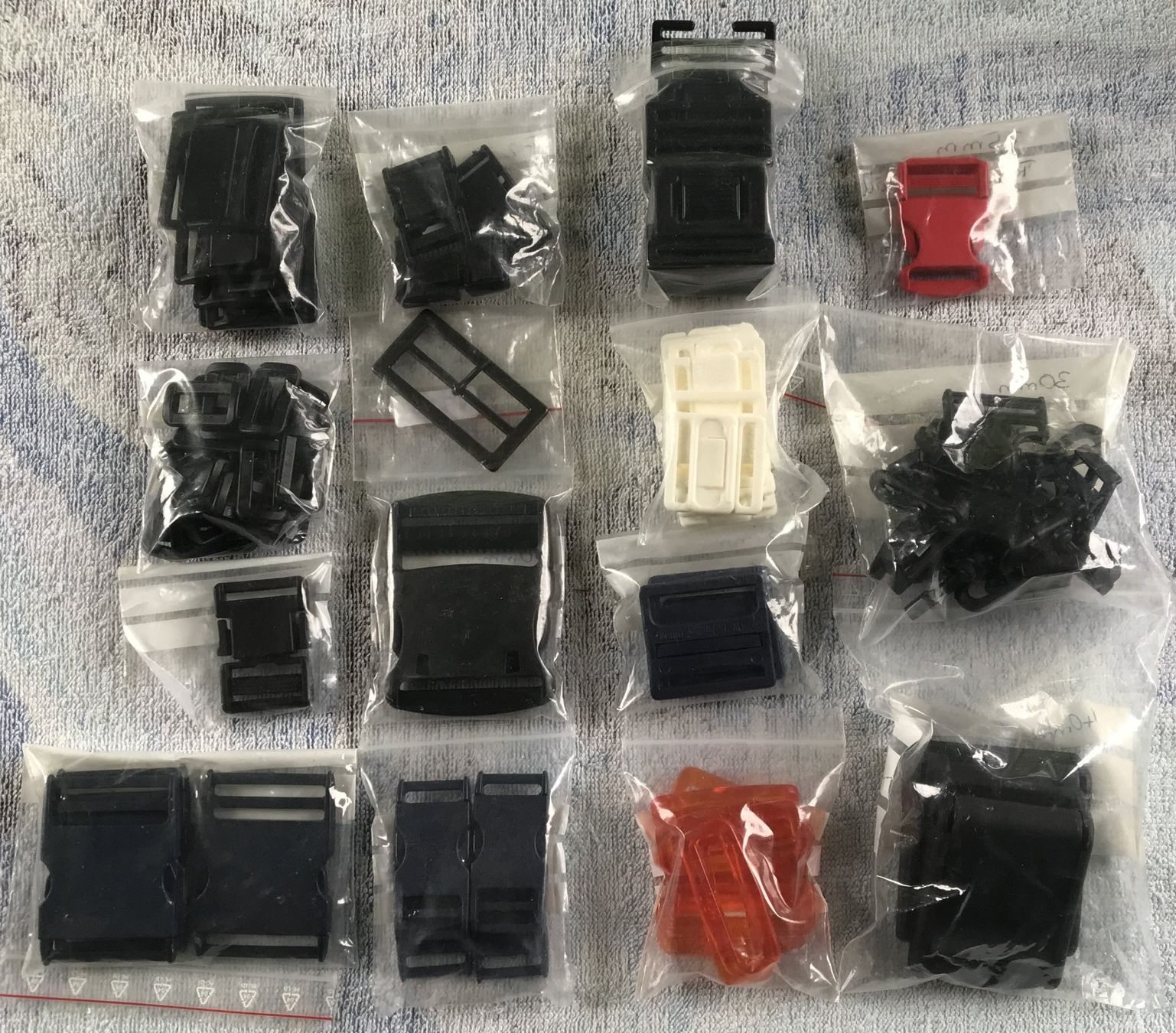 Kit bricolage: LOT VERSCHLÜSSE NEU – Nuovo (secondo la descrizione) da Ostermundigen venduto da crazy-horse-1840