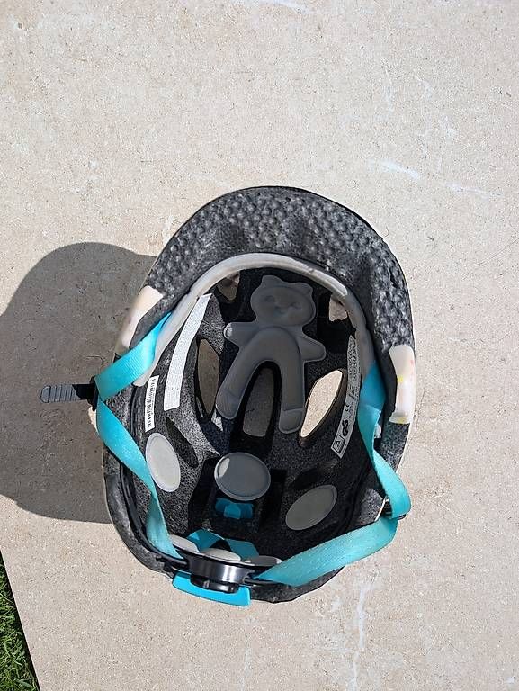 Uvex Caschi: Uvex Velohelm Kinder,  50-54 cm – Usato da Urdorf venduto da Cat_Com 2